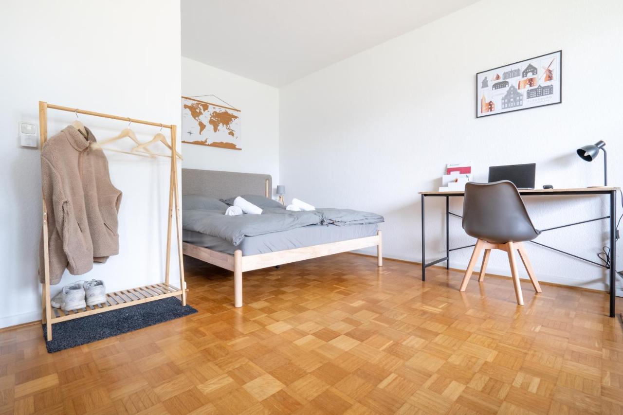 Studioapartment Mit Kueche Und Grossem Balkon Apartment *