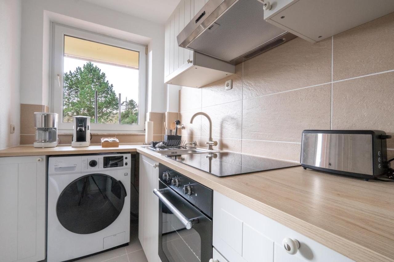 Studioapartment Mit Kueche Und Grossem Balkon Apartamento