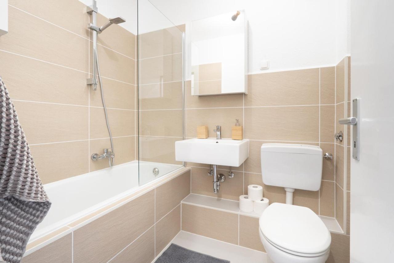 Studioapartment Mit Kueche Und Grossem Balkon Apartment *